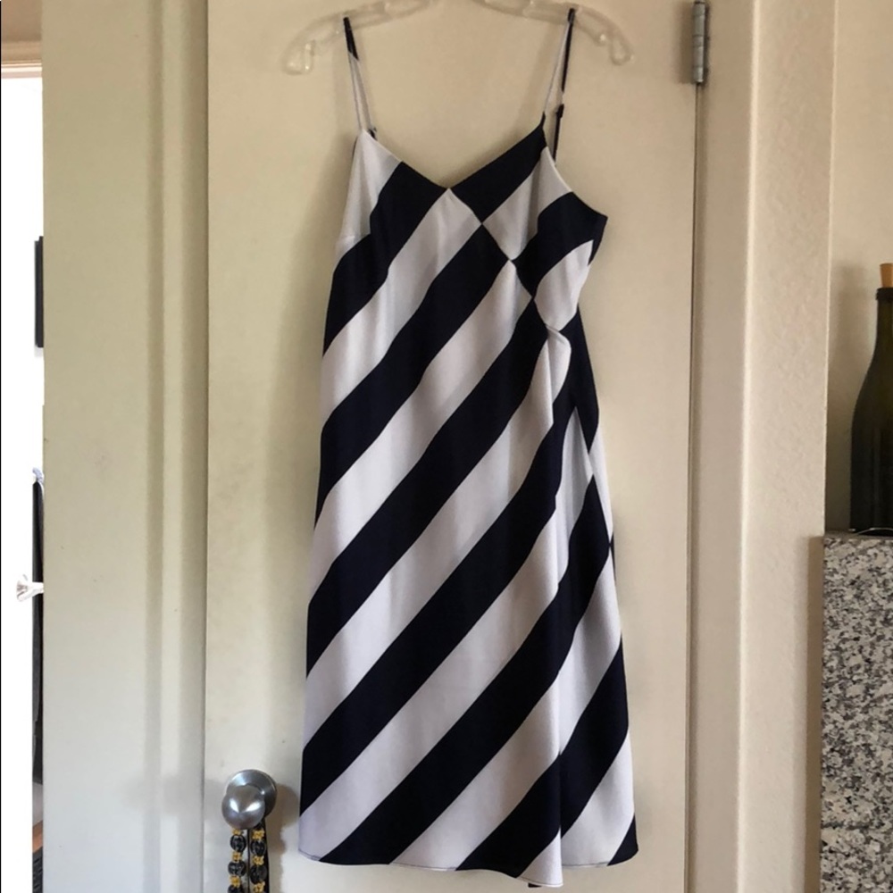 Gorgeous Navy/White striped Banana Republic dress